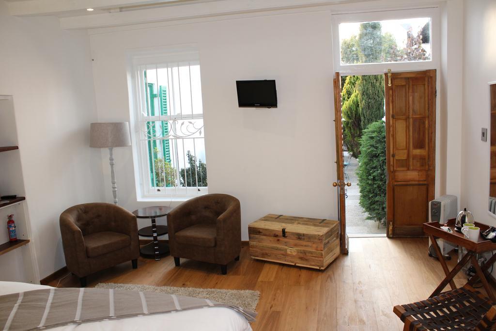 Africanhome Guesthouse Cape Town Exterior photo