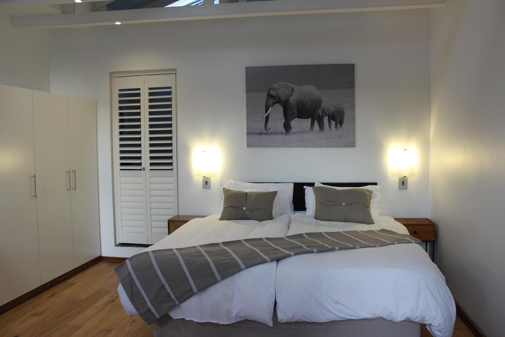 Africanhome Guesthouse Cape Town Exterior photo