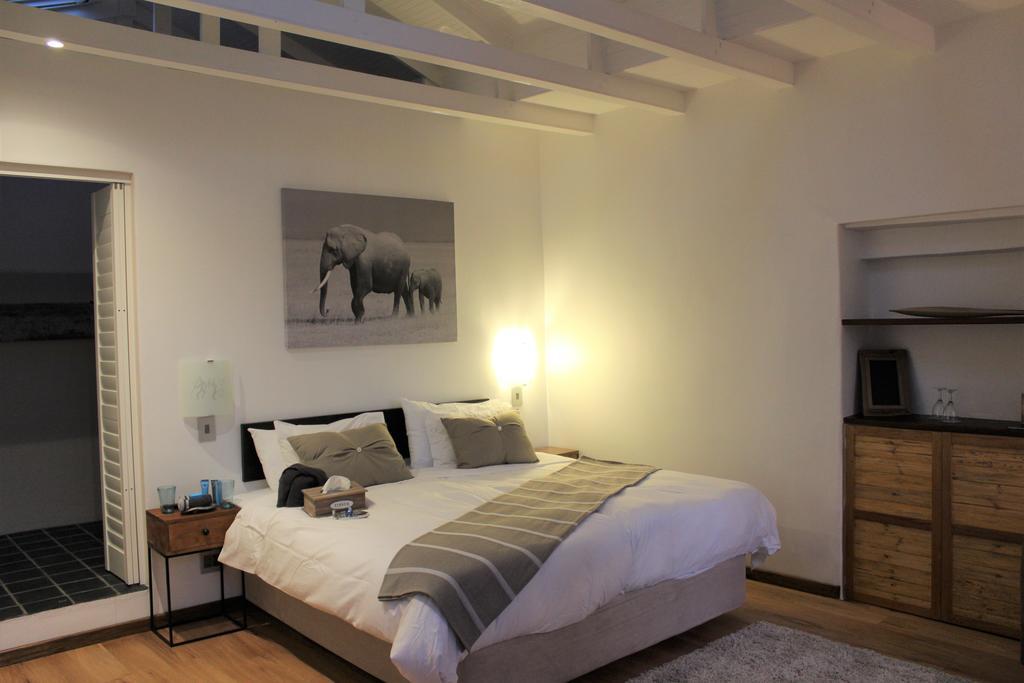 Africanhome Guesthouse Cape Town Exterior photo