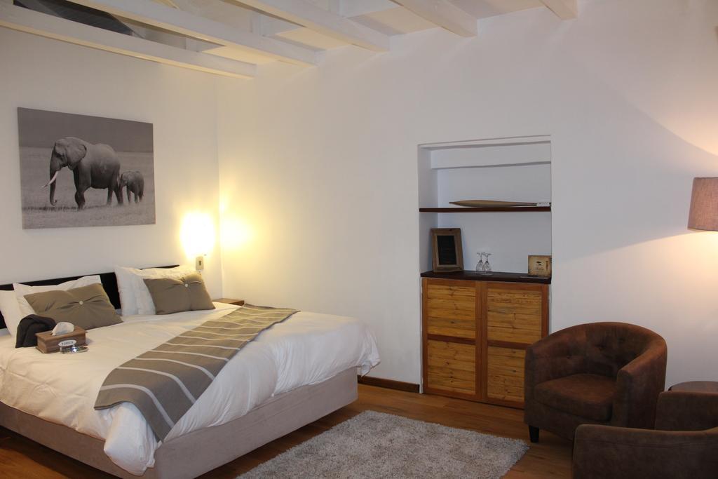 Africanhome Guesthouse Cape Town Exterior photo