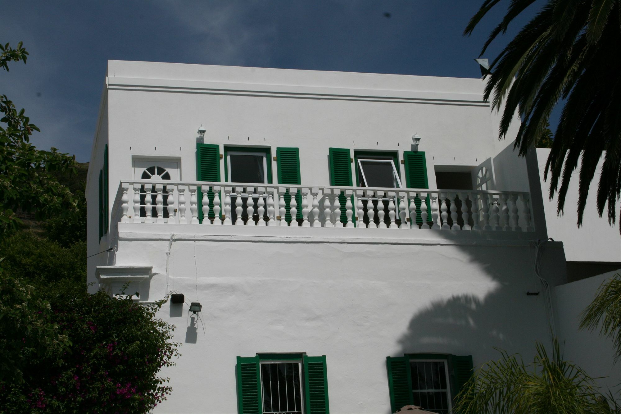 Africanhome Guesthouse Cape Town Exterior photo