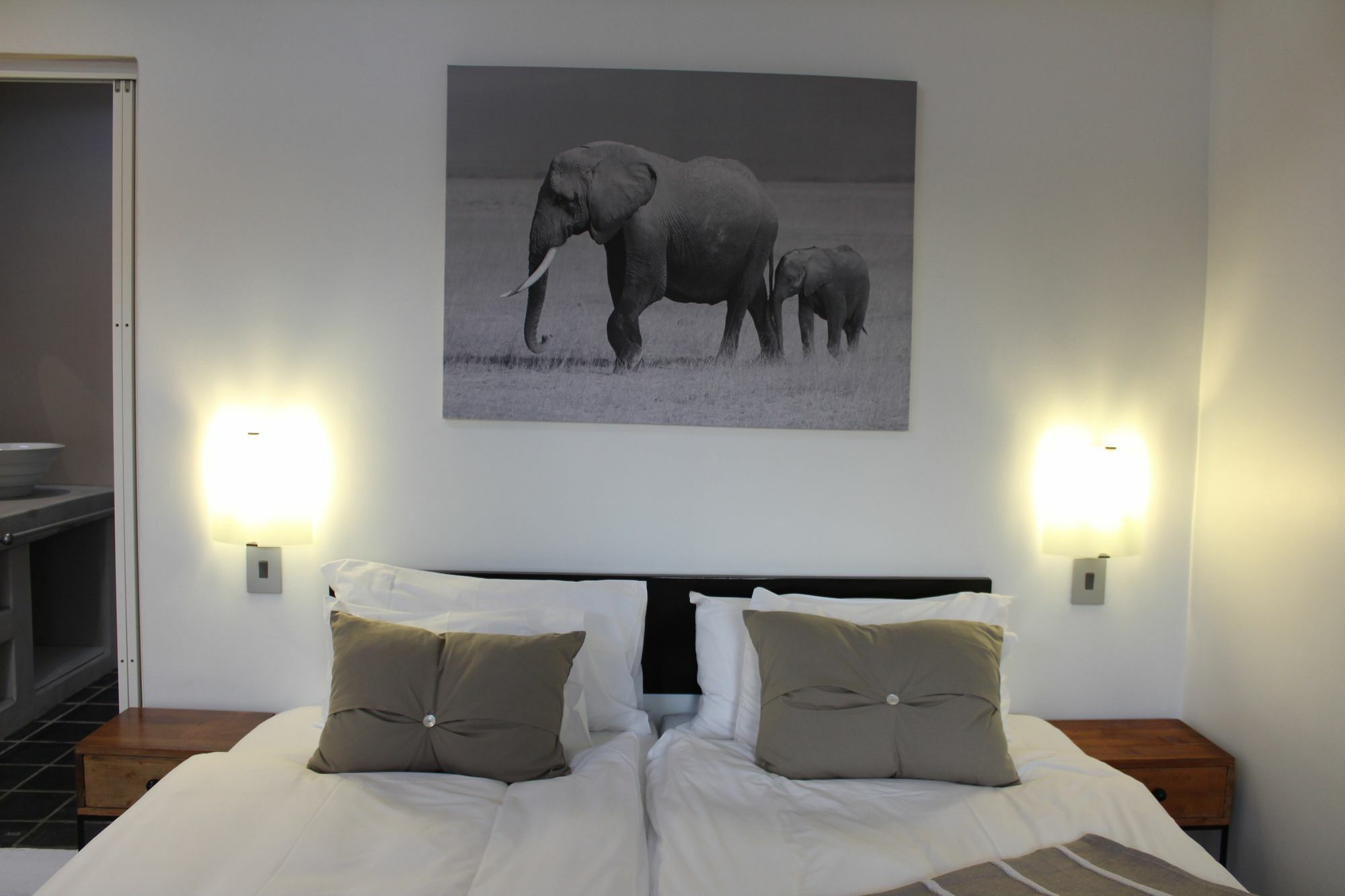 Africanhome Guesthouse Cape Town Exterior photo